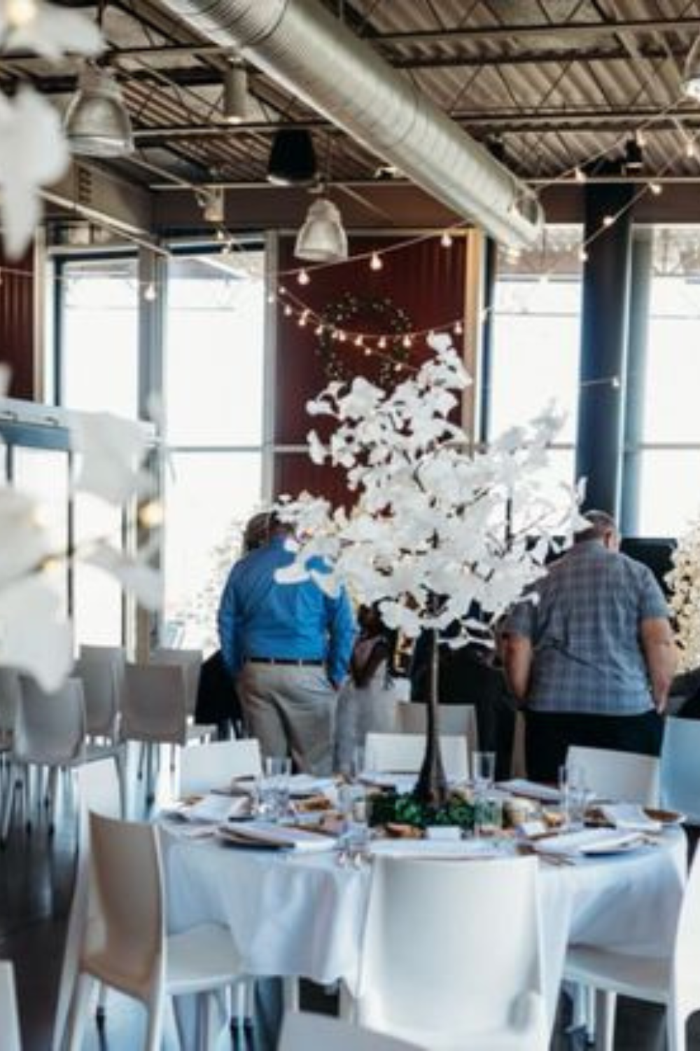 RentalTree Wedding and event unique rentals, LED Trees